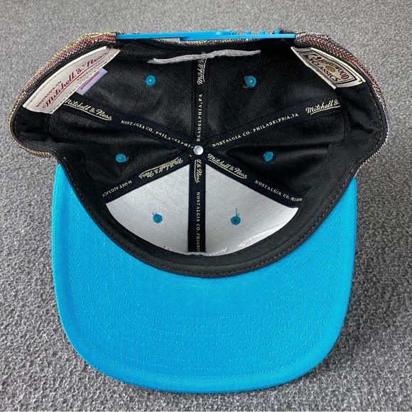 Mitchell & Ness Vancouver Grizzlies NBA Basketball Snapback Hat Multicoloured - Picture 6 of 10